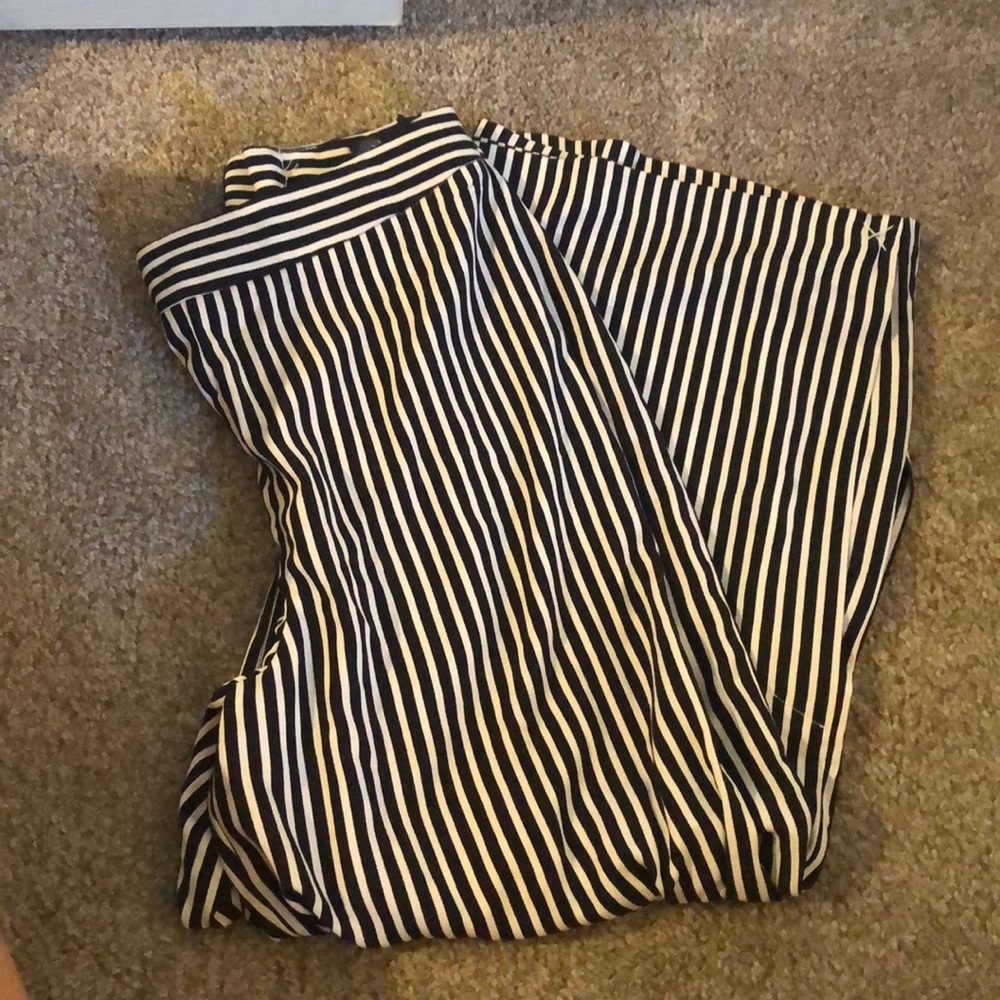 Black and white stripe pants